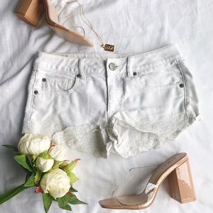 White American Eagle Shorts